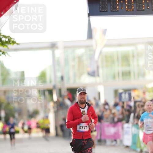 12.06.2026 - Holstenköstenlauf LAZAROV Photography http://msf.ph/oto/9738424 12.06.2026 20:01:35 Laufen 3238, 3320, 3590, 3771, 4018, 4244, 4692, 4796 meine-sportfotos.de