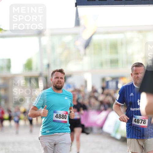 12.06.2026 - Holstenköstenlauf LAZAROV Photography http://msf.ph/oto/9738440 12.06.2026 20:01:22 Laufen 3079, 3122, 3921, 4223, 4579, 4878, 4880 meine-sportfotos.de