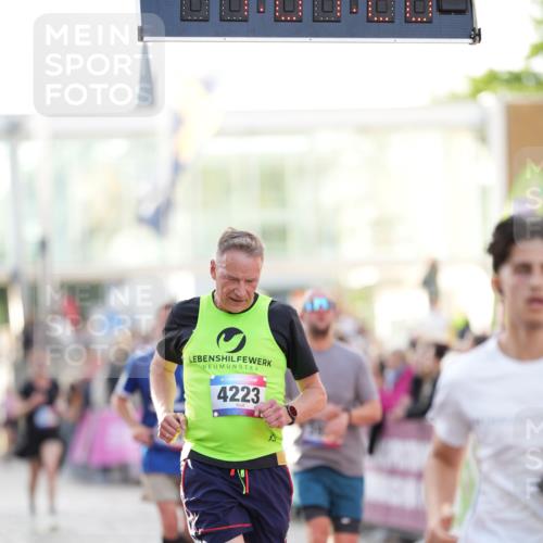 12.06.2026 - Holstenköstenlauf LAZAROV Photography http://msf.ph/oto/9738444 12.06.2026 20:01:19 Laufen 3122, 3921, 4223, 4579, 4878, 4880 meine-sportfotos.de