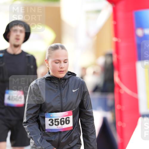 12.06.2026 - Holstenköstenlauf LAZAROV Photography http://msf.ph/oto/9738493 12.06.2026 20:00:31 Laufen 3154, 3566, 4365, 4366, 4805 meine-sportfotos.de