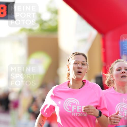 12.06.2026 - Holstenköstenlauf LAZAROV Photography http://msf.ph/oto/9738499 12.06.2026 20:00:27 Laufen 3087, 3154, 3566, 4246, 4365, 4366, 4805, 4933 meine-sportfotos.de