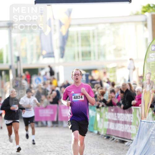 12.06.2026 - Holstenköstenlauf LAZAROV Photography http://msf.ph/oto/9738536 12.06.2026 19:59:54 Laufen 3393, 4565, 4824 meine-sportfotos.de