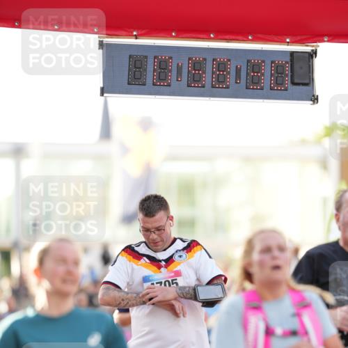 12.06.2026 - Holstenköstenlauf LAZAROV Photography http://msf.ph/oto/9738623 12.06.2026 19:58:29 Laufen 3057, 3136, 3205, 3422, 3791, 4126, 4130, 4705 meine-sportfotos.de