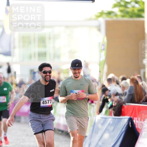 12.06.2026 - Holstenköstenlauf LAZAROV Photography http://msf.ph/oto/9738635 12.06.2026 19:58:21 Laufen 3180, 3887, 4130, 4577 meine-sportfotos.de
