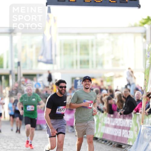 12.06.2026 - Holstenköstenlauf LAZAROV Photography http://msf.ph/oto/9738638 12.06.2026 19:58:20 Laufen 3037, 3180, 3887, 4130, 4577 meine-sportfotos.de