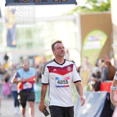 12.06.2026 - Holstenköstenlauf LAZAROV Photography http://msf.ph/oto/9738665 12.06.2026 19:57:55 Laufen 3063, 3104, 3411, 3417, 3534, 3753, 3902, 3952, 4113, 4855, 4856 meine-sportfotos.de