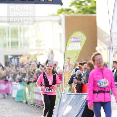 12.06.2026 - Holstenköstenlauf LAZAROV Photography http://msf.ph/oto/9738691 12.06.2026 19:57:35 Laufen 3760, 3977, 3979, 3991, 4372, 4562 meine-sportfotos.de