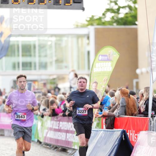 12.06.2026 - Holstenköstenlauf LAZAROV Photography http://msf.ph/oto/9738803 12.06.2026 19:55:44 Laufen 3227, 3305, 3543, 3668, 4383, 4400, 4712 meine-sportfotos.de