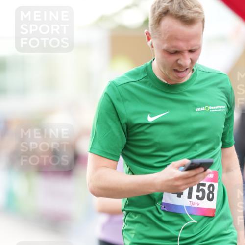 12.06.2026 - Holstenköstenlauf LAZAROV Photography http://msf.ph/oto/9738806 12.06.2026 19:55:40 Laufen 3519, 3668, 3924, 4158, 4400, 4712 meine-sportfotos.de