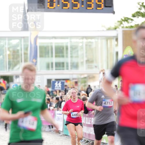 12.06.2026 - Holstenköstenlauf LAZAROV Photography http://msf.ph/oto/9738811 12.06.2026 19:55:38 Laufen 3519, 3668, 3924, 4158, 4400, 4416, 4712 meine-sportfotos.de