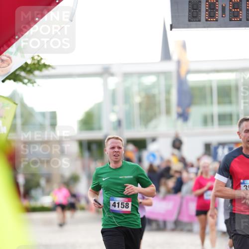 12.06.2026 - Holstenköstenlauf LAZAROV Photography http://msf.ph/oto/9738813 12.06.2026 19:55:37 Laufen 3283, 3519, 3668, 3924, 4158, 4400, 4416, 4712 meine-sportfotos.de