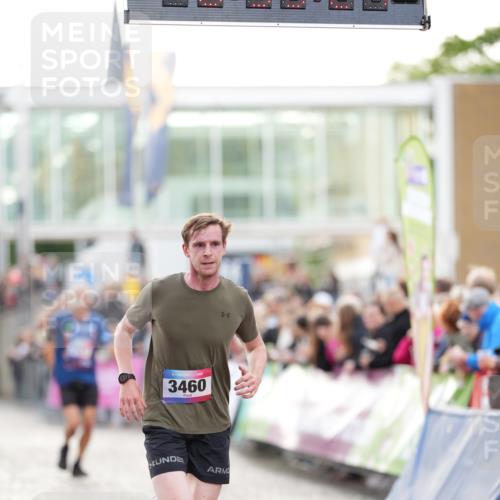12.06.2026 - Holstenköstenlauf LAZAROV Photography http://msf.ph/oto/9738830 12.06.2026 19:55:27 Laufen 3247, 3283, 3460, 4390, 4888 meine-sportfotos.de