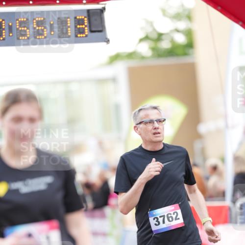 12.06.2026 - Holstenköstenlauf LAZAROV Photography http://msf.ph/oto/9738843 12.06.2026 19:55:12 Laufen 3368, 3762, 3914, 4241, 4544 meine-sportfotos.de