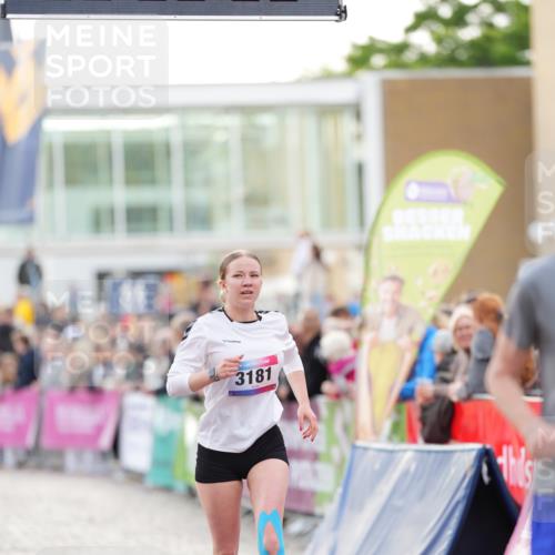 12.06.2026 - Holstenköstenlauf LAZAROV Photography http://msf.ph/oto/9738851 12.06.2026 19:55:01 Laufen 3164, 3181, 3569 meine-sportfotos.de