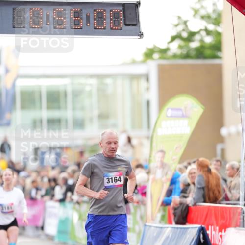 12.06.2026 - Holstenköstenlauf LAZAROV Photography http://msf.ph/oto/9738854 12.06.2026 19:54:59 Laufen 3102, 3164, 3181, 3569, 4820 meine-sportfotos.de