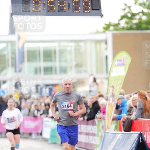 12.06.2026 - Holstenköstenlauf LAZAROV Photography http://msf.ph/oto/9738855 12.06.2026 19:54:59 Laufen 3102, 3164, 3181, 3569, 4820 meine-sportfotos.de