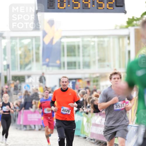 12.06.2026 - Holstenköstenlauf LAZAROV Photography http://msf.ph/oto/9738863 12.06.2026 19:54:51 Laufen 3053, 3102, 3537, 3569, 4144, 4145, 4551, 4820 meine-sportfotos.de