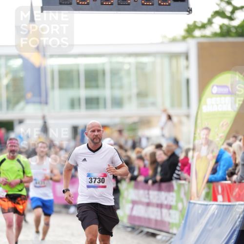12.06.2026 - Holstenköstenlauf LAZAROV Photography http://msf.ph/oto/9738891 12.06.2026 19:54:27 Laufen 3023, 3174, 3249, 3730, 3810, 3891, 4431 meine-sportfotos.de