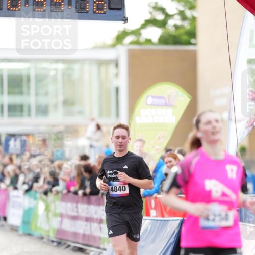12.06.2026 - Holstenköstenlauf LAZAROV Photography http://msf.ph/oto/9738901 12.06.2026 19:54:15 Laufen 3142, 3187, 4258, 4593, 4812, 4840 meine-sportfotos.de
