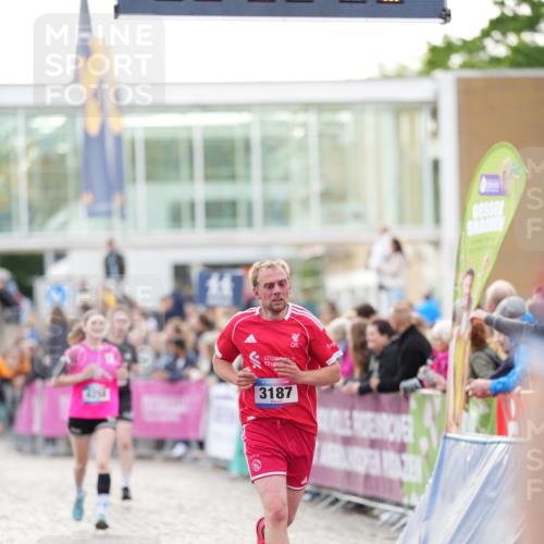 12.06.2026 - Holstenköstenlauf LAZAROV Photography http://msf.ph/oto/9738905 12.06.2026 19:54:11 Laufen 3187, 4258, 4460, 4881, 4930 meine-sportfotos.de