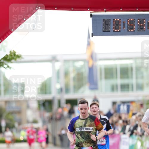 12.06.2026 - Holstenköstenlauf LAZAROV Photography http://msf.ph/oto/9738913 12.06.2026 19:54:05 Laufen 3200, 3918, 4460, 4881, 4930 meine-sportfotos.de