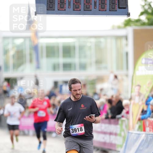 12.06.2026 - Holstenköstenlauf LAZAROV Photography http://msf.ph/oto/9738917 12.06.2026 19:54:00 Laufen 3084, 3200, 3474, 3918, 4829 meine-sportfotos.de