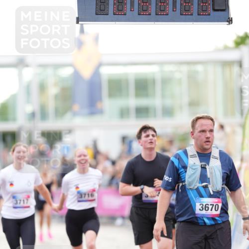 12.06.2026 - Holstenköstenlauf LAZAROV Photography http://msf.ph/oto/9738924 12.06.2026 19:53:53 Laufen 3342, 3474, 3670, 3716, 3717, 3976, 4197, 4721, 4829 meine-sportfotos.de
