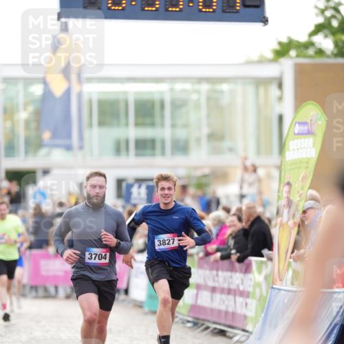 12.06.2026 - Holstenköstenlauf LAZAROV Photography http://msf.ph/oto/9738984 12.06.2026 19:53:06 Laufen 3095, 3215, 3349, 3449, 3595, 3827, 4417, 4865 meine-sportfotos.de