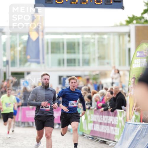 12.06.2026 - Holstenköstenlauf LAZAROV Photography http://msf.ph/oto/9738985 12.06.2026 19:53:06 Laufen 3095, 3215, 3349, 3449, 3595, 3827, 4417, 4865 meine-sportfotos.de