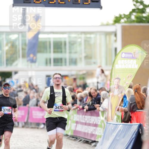 12.06.2026 - Holstenköstenlauf LAZAROV Photography http://msf.ph/oto/9739012 12.06.2026 19:52:42 Laufen 3479, 3552, 4469 meine-sportfotos.de