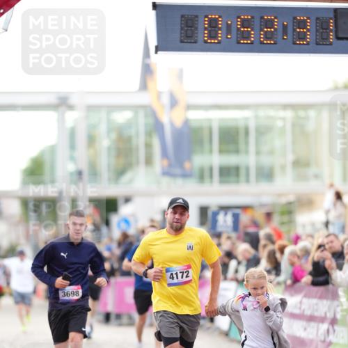 12.06.2026 - Holstenköstenlauf LAZAROV Photography http://msf.ph/oto/9739026 12.06.2026 19:52:31 Laufen 3698, 3932, 4172, 4378 meine-sportfotos.de
