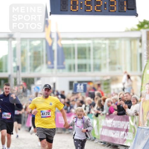 12.06.2026 - Holstenköstenlauf LAZAROV Photography http://msf.ph/oto/9739027 12.06.2026 19:52:30 Laufen 3021, 3698, 3932, 4172, 4378 meine-sportfotos.de
