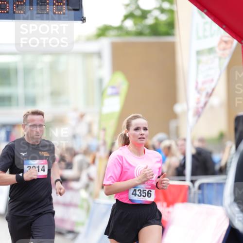 12.06.2026 - Holstenköstenlauf LAZAROV Photography http://msf.ph/oto/9739039 12.06.2026 19:52:17 Laufen 3014, 3456, 4356 meine-sportfotos.de