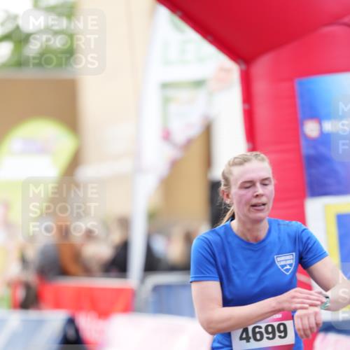 12.06.2026 - Holstenköstenlauf LAZAROV Photography http://msf.ph/oto/9739048 12.06.2026 19:52:07 Laufen 3550, 3671, 3758, 4699, 4794 meine-sportfotos.de