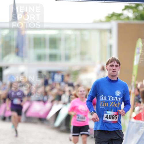 12.06.2026 - Holstenköstenlauf LAZAROV Photography http://msf.ph/oto/9739067 12.06.2026 19:51:46 Laufen 4368, 4752, 4895 meine-sportfotos.de