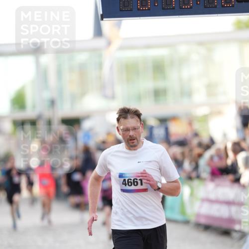 12.06.2026 - Holstenköstenlauf LAZAROV Photography http://msf.ph/oto/9739188 12.06.2026 19:49:47 Laufen 3274, 3754, 3838, 3888, 4181, 4185, 4661 meine-sportfotos.de