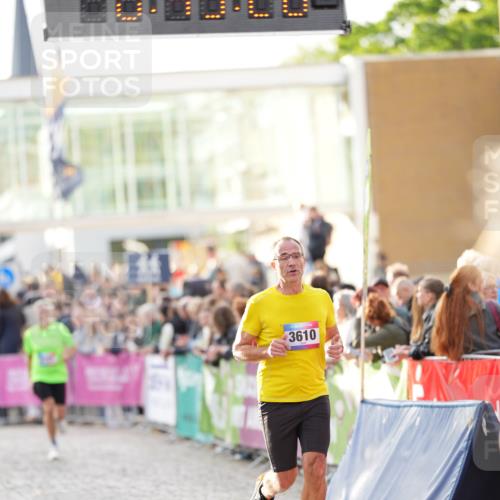 12.06.2026 - Holstenköstenlauf LAZAROV Photography http://msf.ph/oto/9739209 12.06.2026 19:49:27 Laufen 3101, 3255, 3567, 3610 meine-sportfotos.de