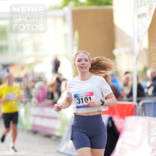 12.06.2026 - Holstenköstenlauf LAZAROV Photography http://msf.ph/oto/9739211 12.06.2026 19:49:25 Laufen 3101, 3567, 3610, 3866 meine-sportfotos.de