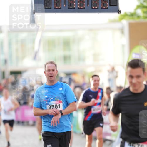 12.06.2026 - Holstenköstenlauf LAZAROV Photography http://msf.ph/oto/9739277 12.06.2026 19:48:35 Laufen 3243, 3501, 3549, 4436, 4438, 4504, 4676 meine-sportfotos.de
