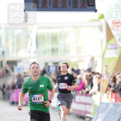 12.06.2026 - Holstenköstenlauf LAZAROV Photography http://msf.ph/oto/9739306 12.06.2026 19:48:15 Laufen 3725, 4121, 4649, 4711, 4919 meine-sportfotos.de