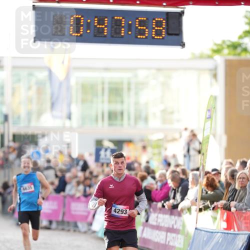 12.06.2026 - Holstenköstenlauf LAZAROV Photography http://msf.ph/oto/9739326 12.06.2026 19:47:58 Laufen 3651, 3930, 4293, 4635, 4744 meine-sportfotos.de