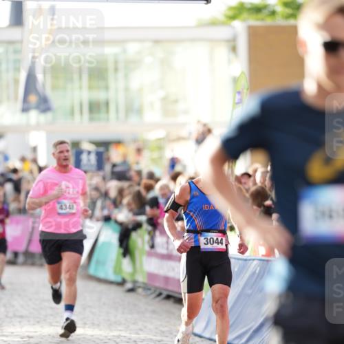 12.06.2026 - Holstenköstenlauf LAZAROV Photography http://msf.ph/oto/9739336 12.06.2026 19:47:42 Laufen 3044, 3693, 3757, 4348 meine-sportfotos.de