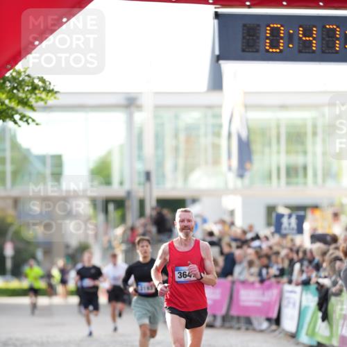 12.06.2026 - Holstenköstenlauf LAZAROV Photography http://msf.ph/oto/9739359 12.06.2026 19:47:19 Laufen 3193, 3533, 3647, 4546 meine-sportfotos.de