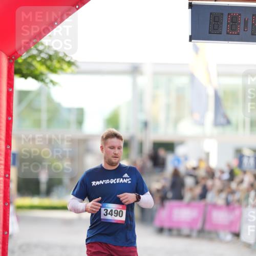 12.06.2026 - Holstenköstenlauf LAZAROV Photography http://msf.ph/oto/9739363 12.06.2026 19:47:02 Laufen 3490, 3782, 3850, 4115, 4175, 4528, 4921 meine-sportfotos.de