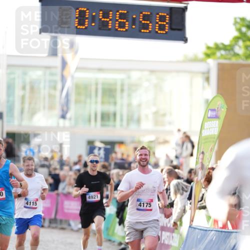 12.06.2026 - Holstenköstenlauf LAZAROV Photography http://msf.ph/oto/9739369 12.06.2026 19:46:58 Laufen 3103, 3490, 3782, 3850, 4115, 4175, 4528, 4921 meine-sportfotos.de