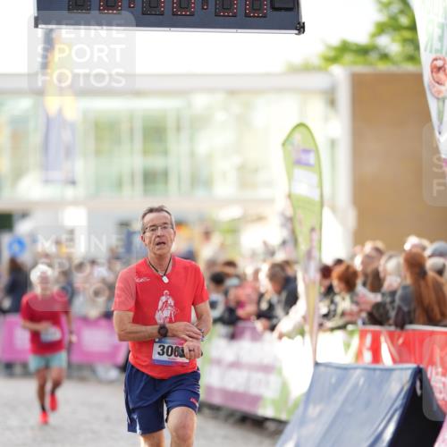 12.06.2026 - Holstenköstenlauf LAZAROV Photography http://msf.ph/oto/9739380 12.06.2026 19:46:35 Laufen 3062, 3309, 3702, 4247, 4253, 4255, 4772, 4773 meine-sportfotos.de