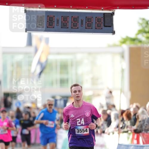 12.06.2026 - Holstenköstenlauf LAZAROV Photography http://msf.ph/oto/9739392 12.06.2026 19:46:28 Laufen 3005, 3022, 3309, 3554, 4247, 4253, 4255, 4772, 4773 meine-sportfotos.de