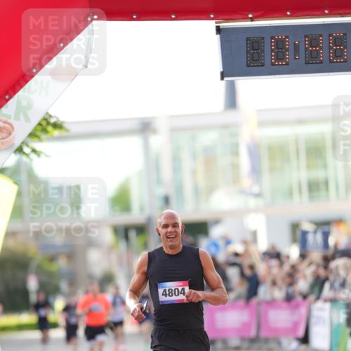 12.06.2026 - Holstenköstenlauf LAZAROV Photography http://msf.ph/oto/9739406 12.06.2026 19:46:13 Laufen 3039, 4804 meine-sportfotos.de