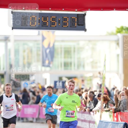 12.06.2026 - Holstenköstenlauf LAZAROV Photography http://msf.ph/oto/9739430 12.06.2026 19:45:36 Laufen 3123, 3209, 3540, 3617, 4192, 4413, 4620 meine-sportfotos.de