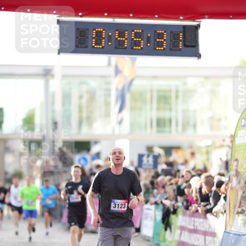 12.06.2026 - Holstenköstenlauf LAZAROV Photography http://msf.ph/oto/9739437 12.06.2026 19:45:31 Laufen 3123, 3540, 3998 meine-sportfotos.de